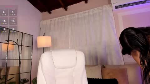 Lia online show from June 2026 12:20:02 PM