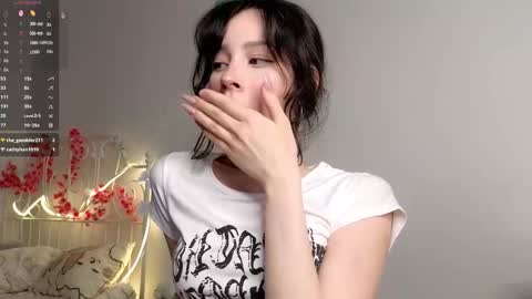 Lia  online show from March 2026 09:50:01 AM