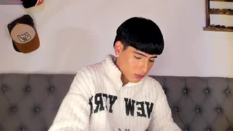Snapshot of liam_055 chatting on May 2026 09:42:01 PM Liam online show from May 2026 09:42:01 PM
