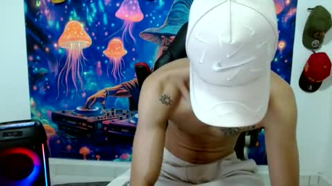 Snapshot of liam_andres12 chatting on July 2026 10:01:02 PM Andres online show from July 2026 10:01:02 PM