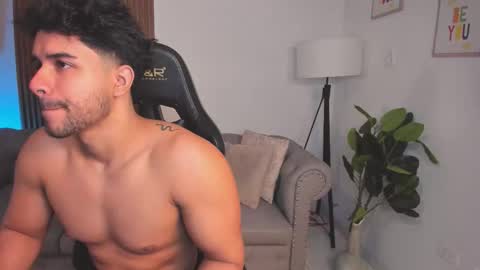 Liam Collins online show from February 2026 12:05:02 PM