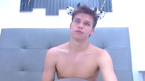 liam_york online show from March 2026 02:08:02 AM