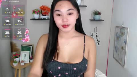Snapshot of liane_mei chatting on June 2026 03:18:01 AM Liane online show from June 2026 03:18:01 AM