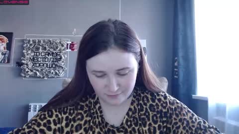 light_lunaa online show from June 2026 09:15:02 AM