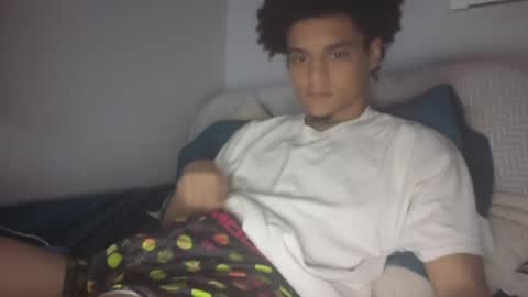 Snapshot of lightskinwithgirth chatting on April 2026 05:13:01 AM lightskinwithgirth online show from April 2026 05:13:01 AM