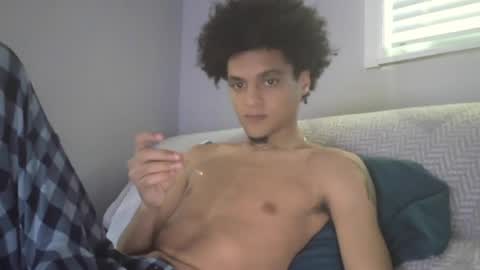 Snapshot of lightskinwithgirth chatting on April 2026 07:32:01 PM lightskinwithgirth online show from April 2026 07:32:01 PM