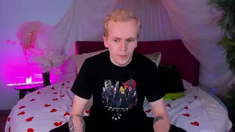 Snapshot of lighttoheaven chatting on June 2026 07:27:02 AM lighttoheaven online show from June 2026 07:27:02 AM