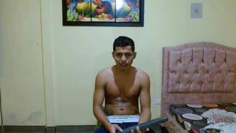 lil_condor_baby online show from November 2025 01:33:02 AM