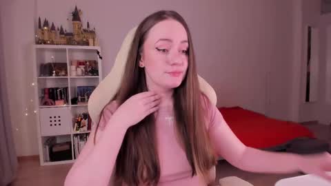 Snapshot of lil_happiness chatting on September 2025 07:19:02 PM for free registration 3 online show from September 2025 07:19:02 PM