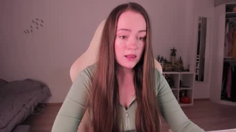 Snapshot of lil_happiness chatting on December 2025 04:57:02 PM for free registration 3 online show from December 2025 04:57:02 PM