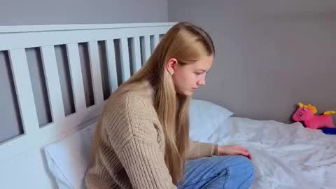 Emma online show from March 2026 01:54:02 AM