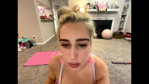 Pink mink online show from February 2026 03:36:01 AM