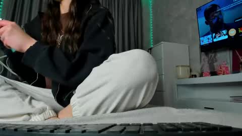 lilflexxy online show from April 2026 07:29:01 PM