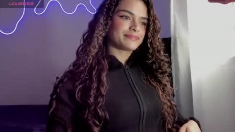 lili_evanss online show from July 2026 05:38:01 PM