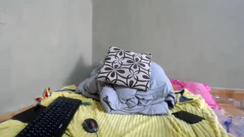 Snapshot of liliahsexie chatting on October 2025 06:37:02 AM liliah online show from October 2025 06:37:02 AM