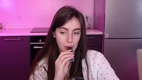 Snapshot of liliatlu chatting on June 2026 03:42:02 AM Lilu online show from June 2026 03:42:02 AM