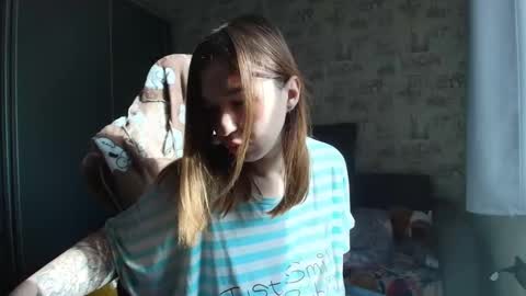 liliawoolf online show from March 2026 06:40:01 AM