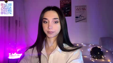 Lina online show from March 2026 10:21:02 PM