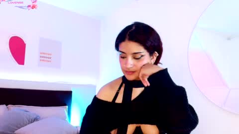 Lilith Savett online show from April 2026 07:58:01 PM