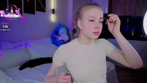 lililok101 online show from April 2026 02:42:01 AM