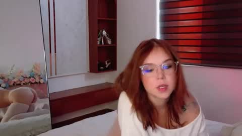 Lilith Bonheur online show from June 2026 12:32:02 AM