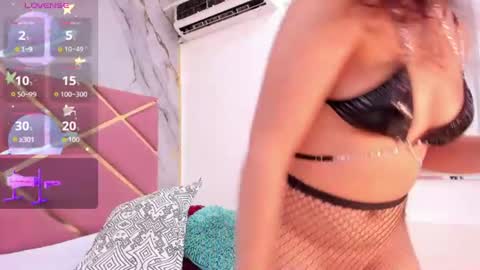 Snapshot of lilith_kramston chatting on June 2026 12:17:01 PM Lilith online show from June 2026 12:17:01 PM