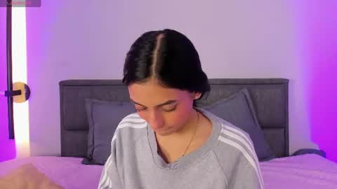 Lili petit  online show from June 2026 12:36:02 PM