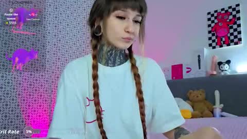 lilith_poison online show from March 2026 06:24:02 PM