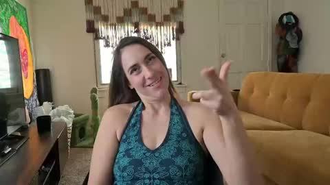 L online show from September 2025 04:51:02 PM