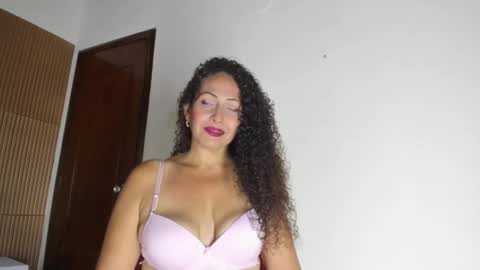 lilithphillis1 online show from March 2026 05:28:01 PM