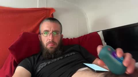 Snapshot of liliths_duck chatting on April 2026 01:44:02 AM liliths_duck online show from April 2026 01:44:02 AM