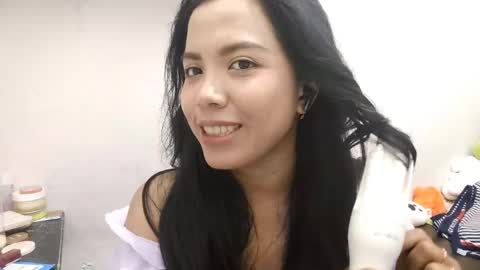 Snapshot of liliyanas chatting on April 2026 05:45:02 AM LiliyanaS online show from April 2026 05:45:02 AM