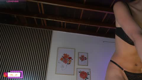 Sofia online show from April 2026 01:02:02 PM