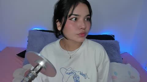 Lilly  online show from February 2025 03:13:02 AM