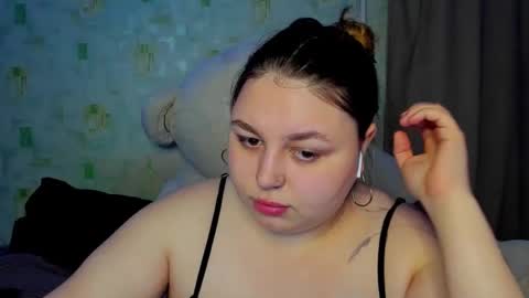 lillyhaigh online show from May 2026 11:00:01 PM