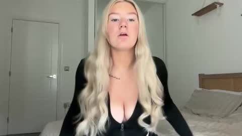 Lily fox online show from May 2026 08:11:02 AM