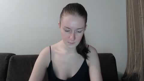 lily_love_x online show from April 2026 04:35:01 AM