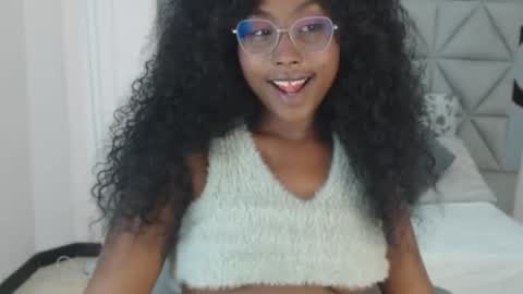 Snapshot of lily_mendoza chatting on June 2026 02:34:01 AM lily_mendoza online show from June 2026 02:34:01 AM
