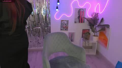 Lily online show from April 2026 08:11:01 AM