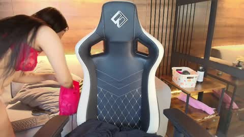lily_waist online show from April 2026 03:07:02 AM