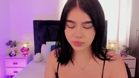 Snapshot of lily_woodz chatting on July 2026 02:24:01 PM LilyWoodz online show from July 2026 02:24:01 PM