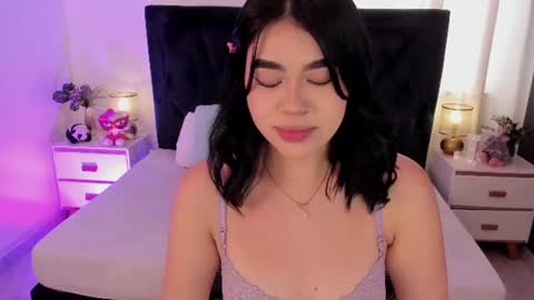 Snapshot of lily_woodz chatting on July 2026 07:05:02 PM LilyWoodz online show from July 2026 07:05:02 PM