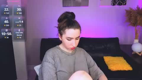 Snapshot of lily_xbaby chatting on July 2026 07:27:02 PM LILY online show from July 2026 07:27:02 PM