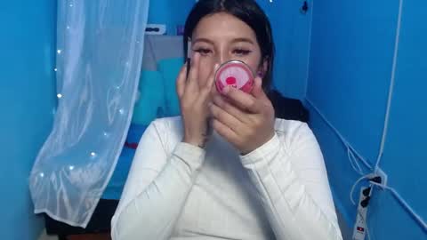 lilymoon_018 online show from June 2026 01:04:02 PM