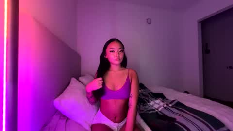 lilypowpow online show from December 2025 01:24:01 AM