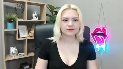 Lily online show from May 2026 06:31:02 AM