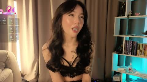 Lin Use menu to play with me  online show from March 2026 08:36:01 AM