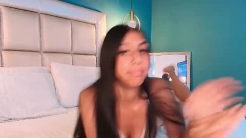 Lina  online show from June 2026 01:01:02 PM