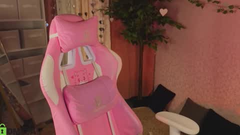 LINA online show from February 2026 01:10:02 AM