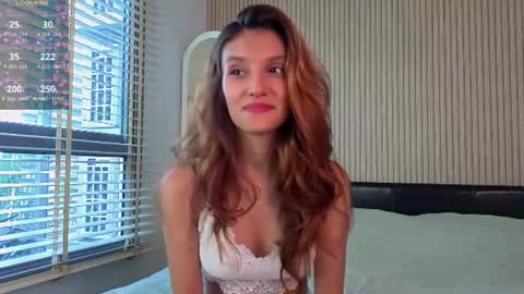 Lina online show from June 2026 02:09:01 AM
